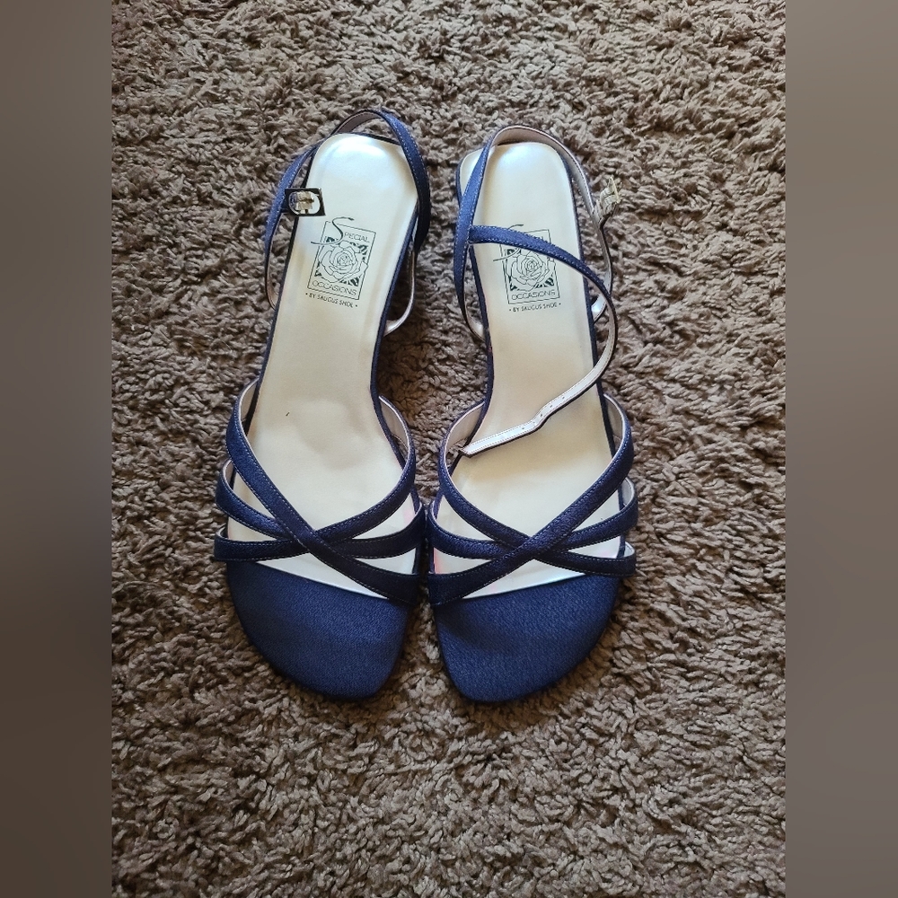 Dress shoes